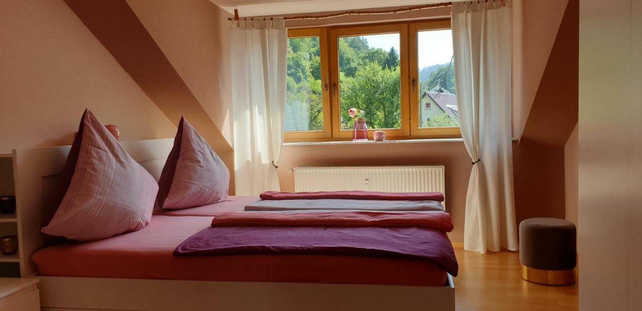 Ferienwohnung Wolfsschlucht 칼프 외부 사진